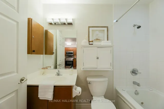 Additional image 29 of 12 Rean Dr Unit 302