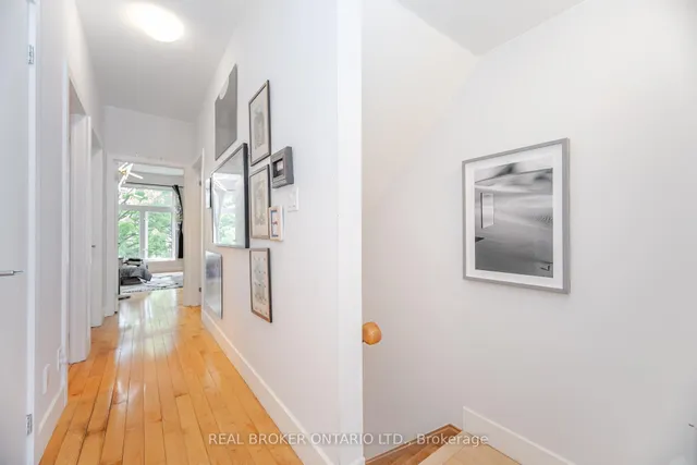 Additional image 14 of 476 King St