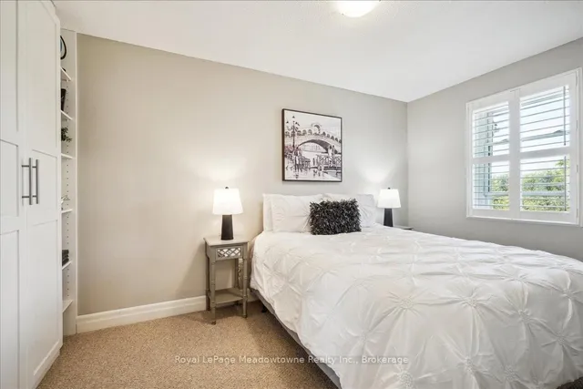 Additional image 34 of 30 Heslop Rd Unit 4