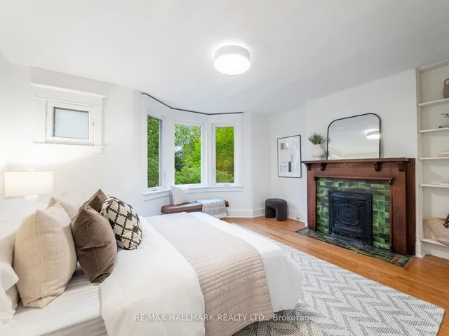 Additional image 24 of 132 Browning Ave