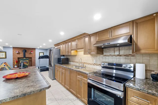 Additional image 41 of 6 Embassy Dr