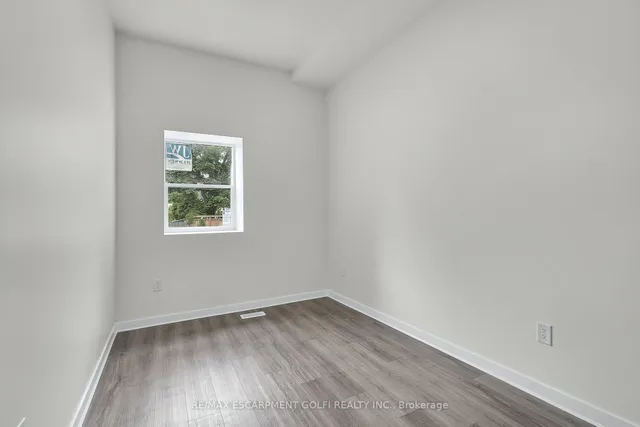 Additional image 14 of 111 WELLINGTON St