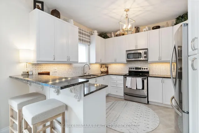 Additional image 13 of 2468 Whitehorn Dr