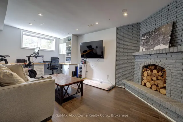 Additional image 37 of 1913 Steepbank Cres