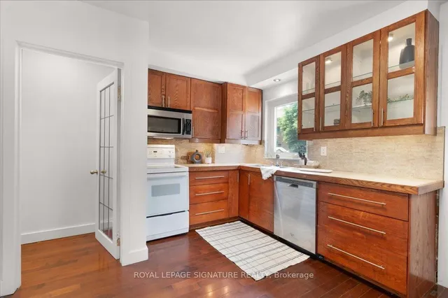 Additional image 12 of 46 Van Stassen Blvd