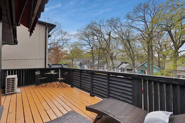 Additional image 29 of 17 Queensbury Ave