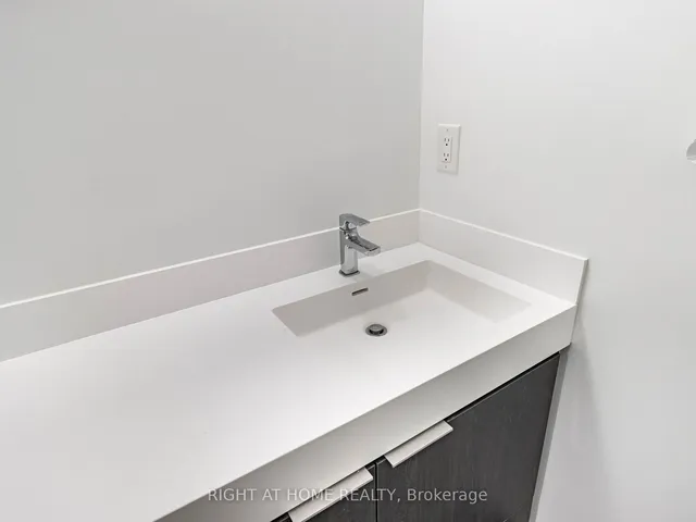 Additional image 43 of 5 maryport Ave Unit 113