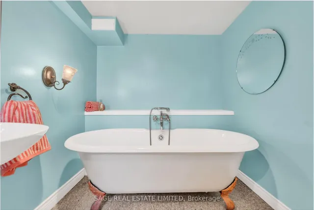 Additional image 21 of 451 Glenholme Ave