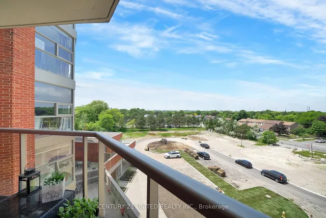 Additional image 20 of 10 Dean Park Rd Unit 516