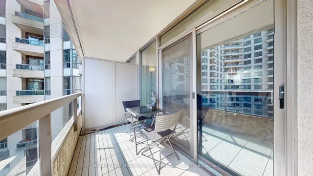 Additional image 20 of 5 NORTHTOWN Way Unit 707