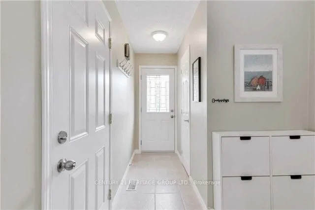 Additional image 3 of 86 Collins Cres