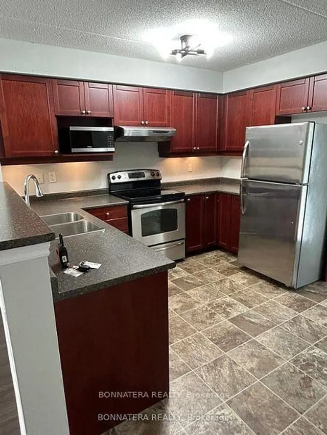 Additional image 5 of 1350 Main St Unit 112