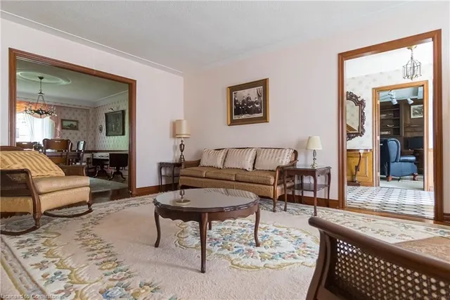 Additional image 13 of 637 Hiawatha Blvd