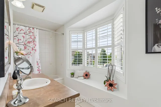 Additional image 27 of 1078 Barclay Circ