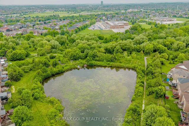 Additional image 37 of 87 Queen Mary Dr