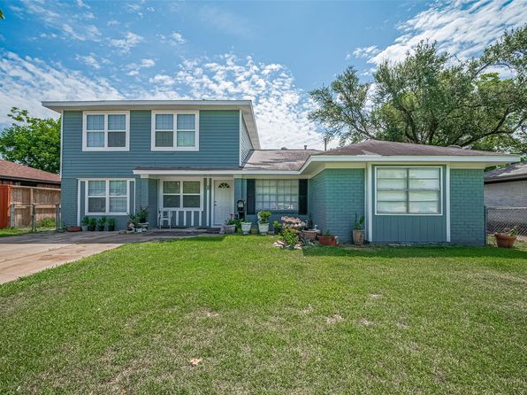 5822 Shurmard Dr, Houston, TX 77092