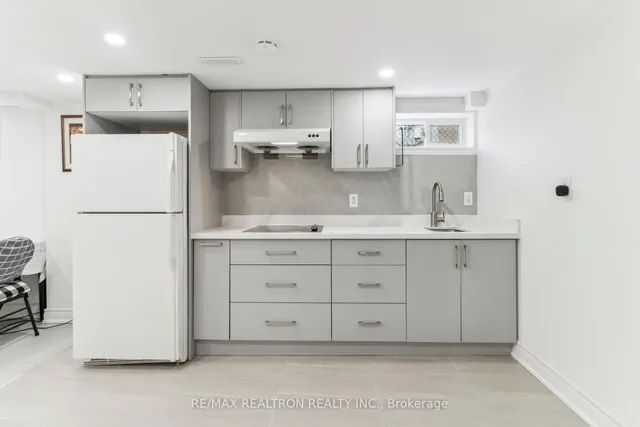 Additional image 29 of 38 Parkdene Crt