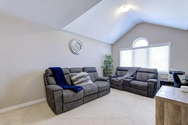 Additional image 27 of 18 Fenchurch Dr