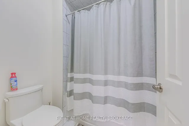 Additional image 45 of 451 Dundas St