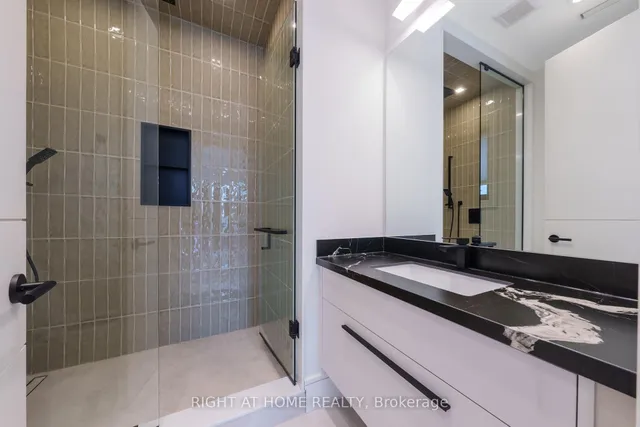 Additional image 37 of 18 Divadale Dr