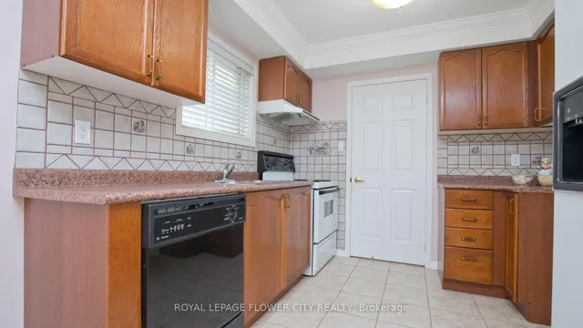 Additional image 15 of 627 Driftcurrent Dr