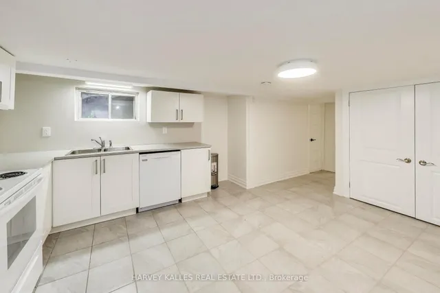 Additional image 16 of 463 Westmount Ave