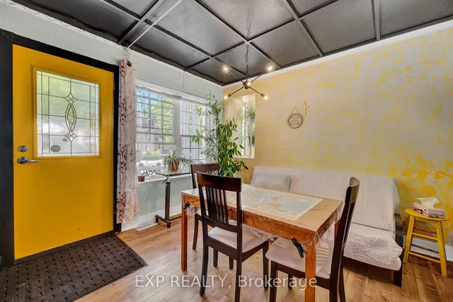 Additional image 6 of 82 Kehl St