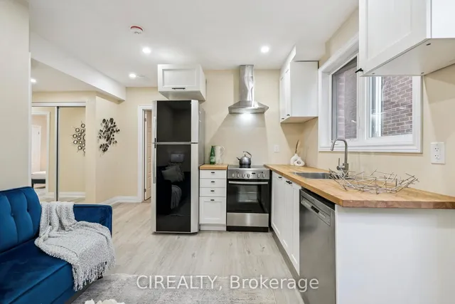 Additional image 37 of 1300 Aymond Cres