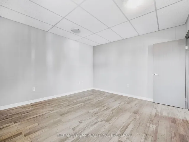 Additional image 30 of 14 Victoria Ave