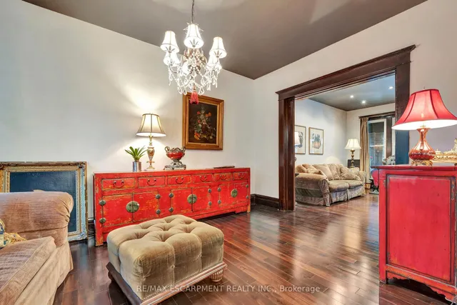 Additional image 10 of 80 Spadina Ave