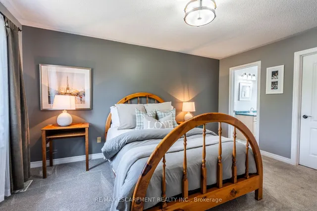 Additional image 30 of 19 Savona Cres