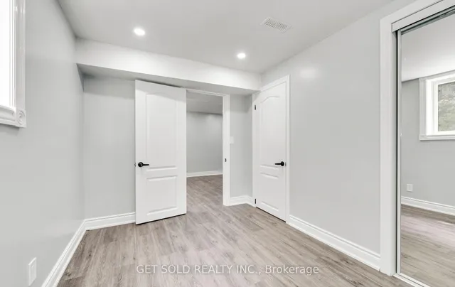 Additional image 35 of 31 Bulbourne Rd