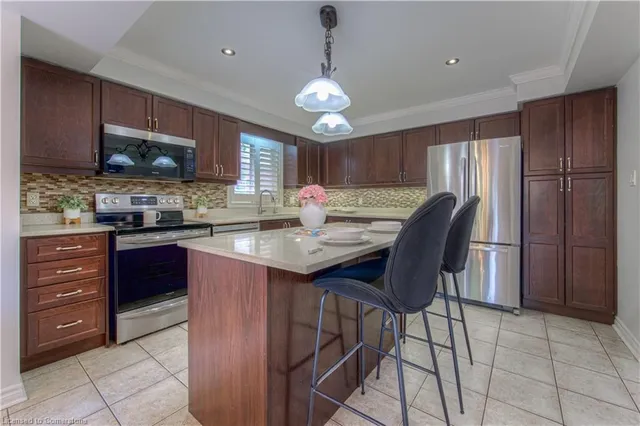 Additional image 11 of 56 Helena Feasby St