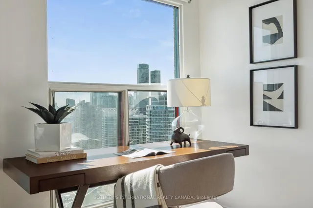 Additional image 22 of 99 Harbour Sq Unit 3212