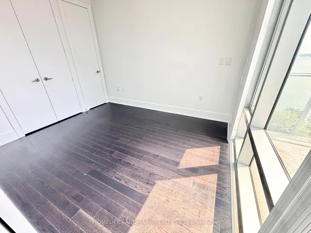 Additional image 16 of 39 Queens Quay Unit 1029