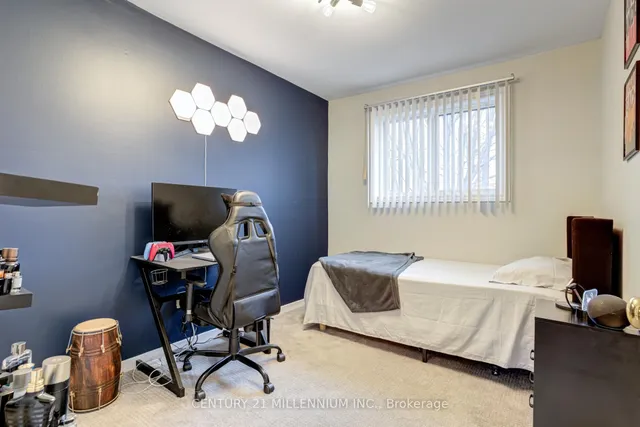 Additional image 14 of 1536 Sixth Line Unit 4