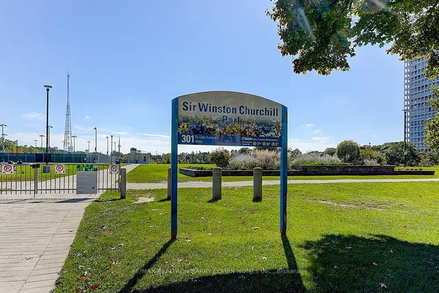 Additional image 35 of 6 Parkwood Ave Unit TH107