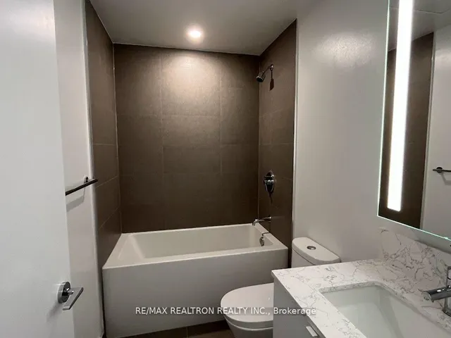 Additional image 6 of 270 Dufferin St Unit 619