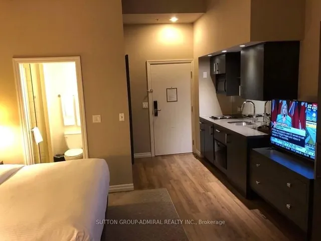 Additional image 4 of 1 King St Unit 723