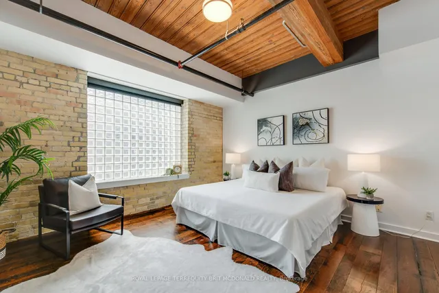 Additional image 35 of 436 Wellington St Unit 108