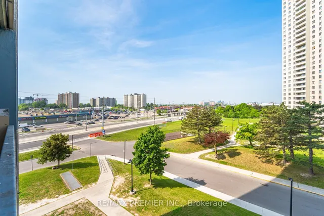 Additional image 39 of 5 San Romanoway Unit 402