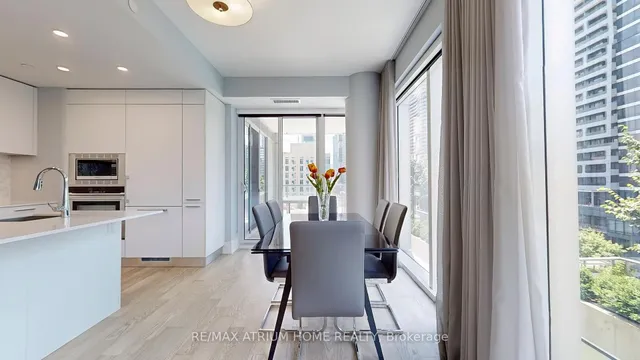 Additional image 12 of 1 Gloucester St Unit 715