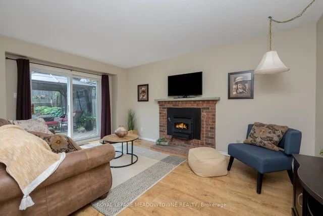 Additional image 16 of 7 Deerwood Cres