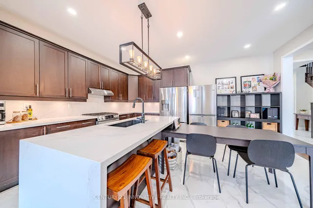 Additional image 10 of 960 Dice Way