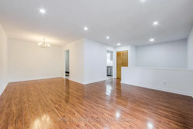 Additional image 7 of 127 Freshmeadow Dr