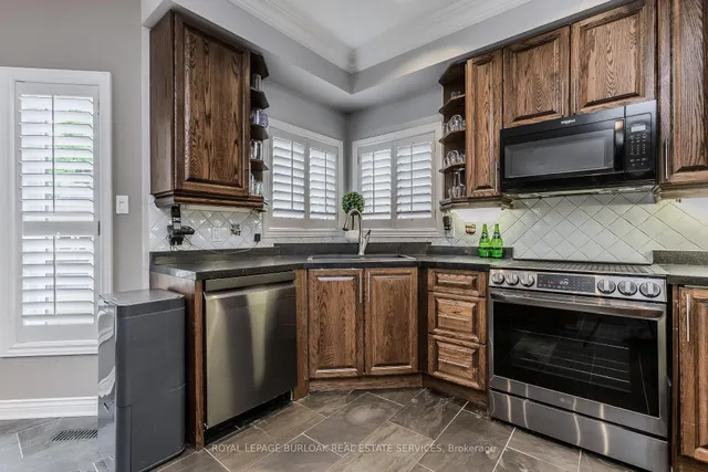 Additional image 22 of 2116 Woodsmere Crt