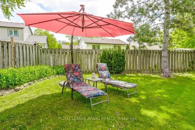 Additional image 46 of 726 Applewood Cres