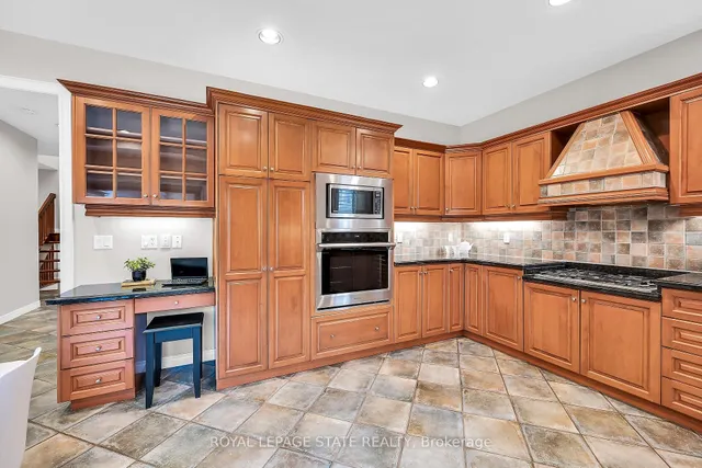 Additional image 12 of 63 Benvenuto Cres