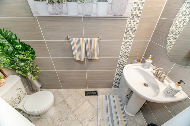 Additional image 20 of 54 Oakhaven Pl