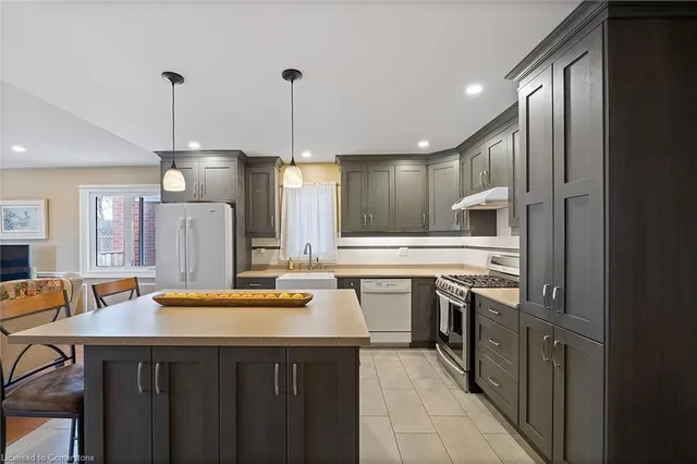 Additional image 15 of 1 Strathroy Cres